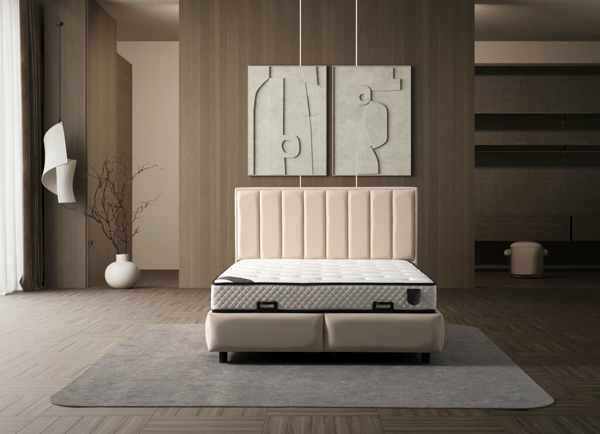 Schlafzimmer mit Polsterbett von DYS Design